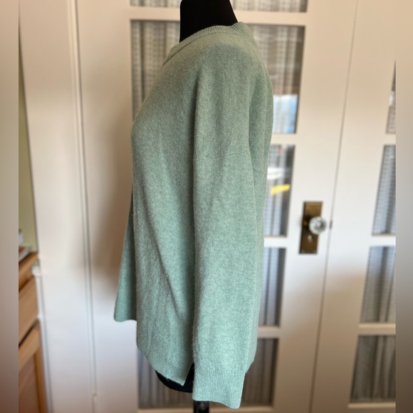 Madewell Crewneck Sweater - Picture 4 of 7